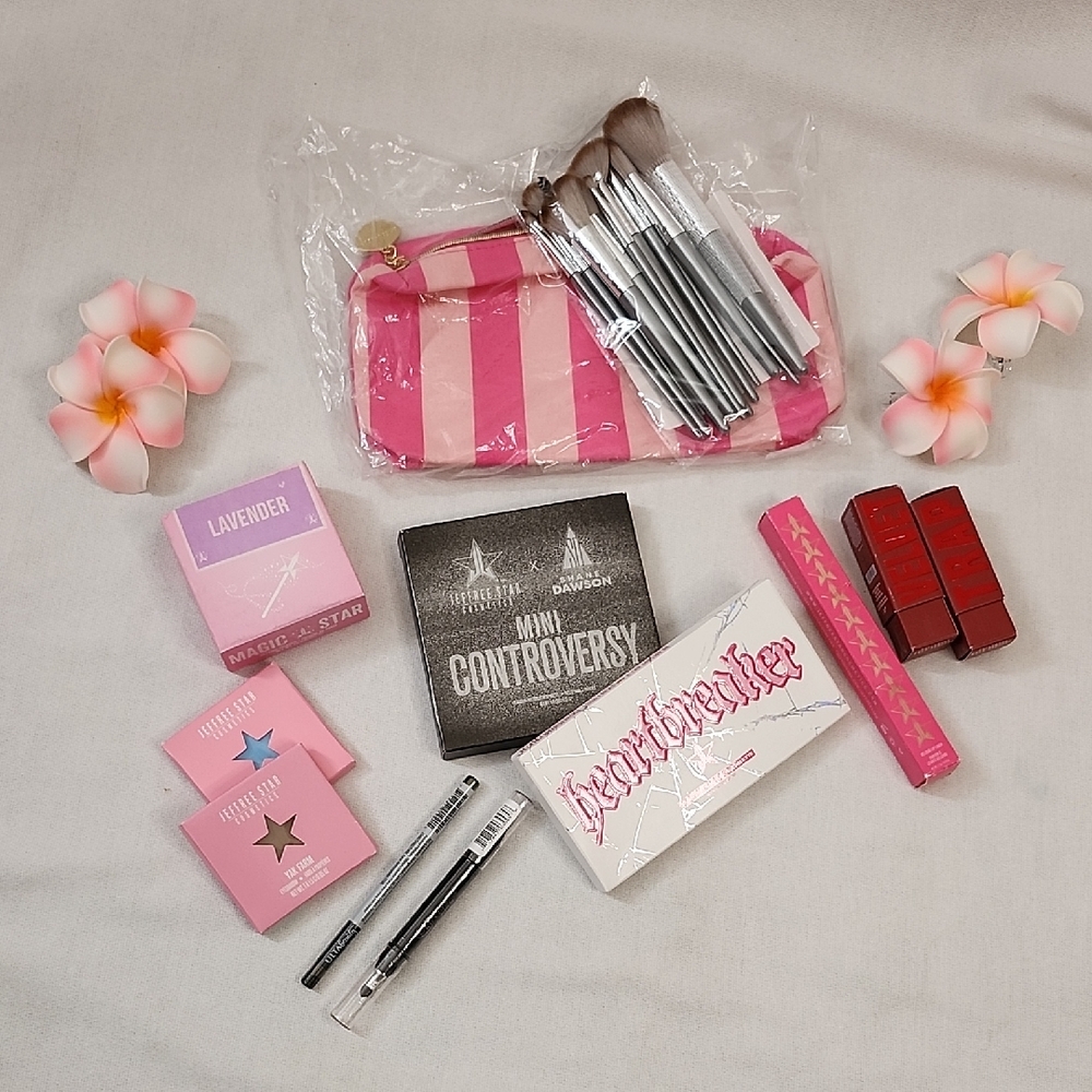 Jeffree Star Makeup Collection with Pink Striped Estee Lauder Makeup Bag